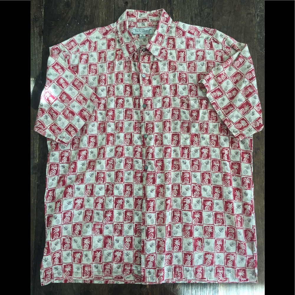 Tori Richard Aloha shirt Pineapples